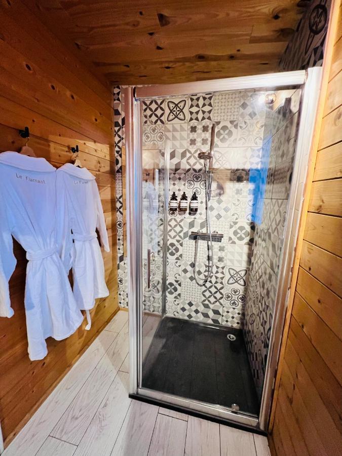 Cabane Le Flamant Avec Jardin, Piscine Et Parking Saintes-Maries-de-la-Mer Ngoại thất bức ảnh